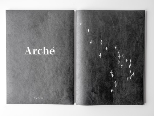 KacperKowalski_Arche-Photobook_01.jpg
