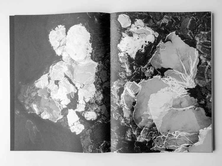 KacperKowalski_Arche-Photobook_02.jpg