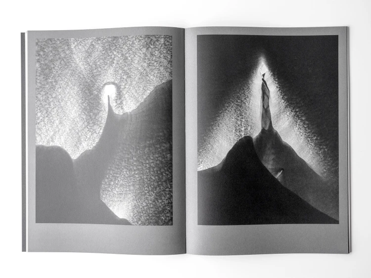 KacperKowalski_Arche-Photobook_07.jpg